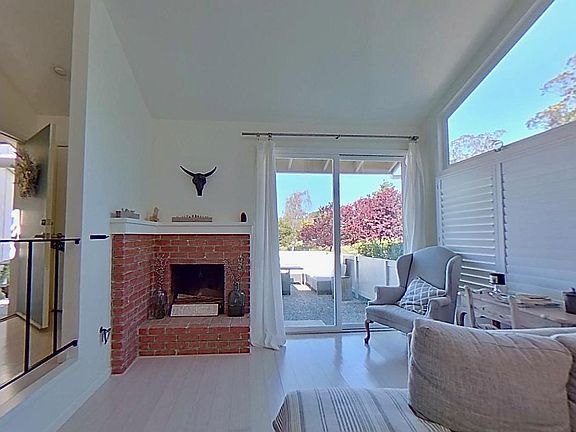 2nd image of 1287 Clubhouse Dr