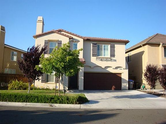 2nd image of 1826 Silk Wood Ln