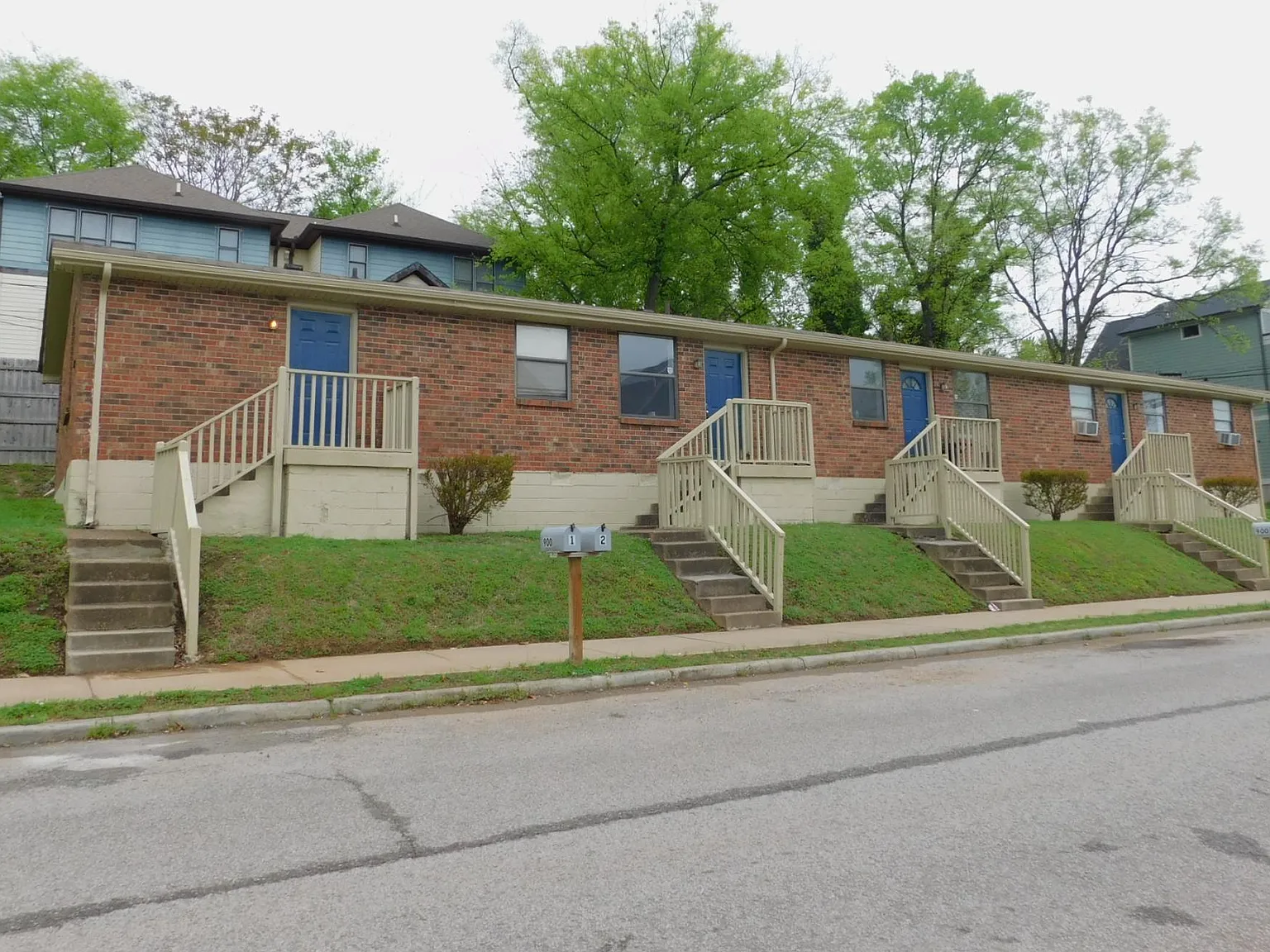 2 bed, 800 sqft, $1,195 — Photo 2