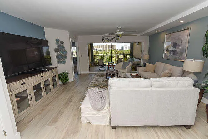 275 Palm Ave #C406 — Photo 10