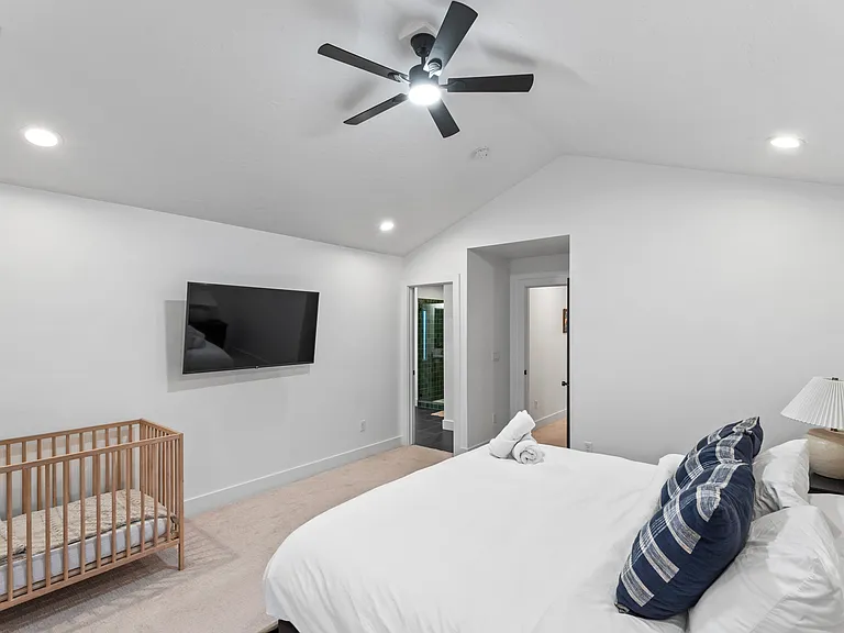 690 S Edge Ln — Photo 31