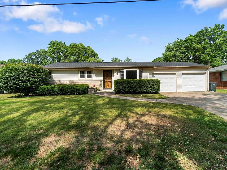 1st image of 370 Edgewood Dr
