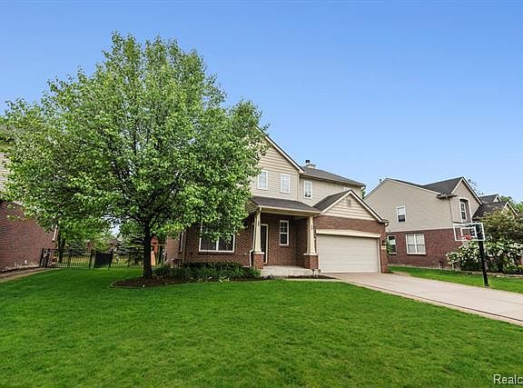 2nd image of 14098 Red Pine Dr