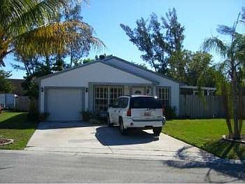 2nd image of 1821 SW 82nd Ter