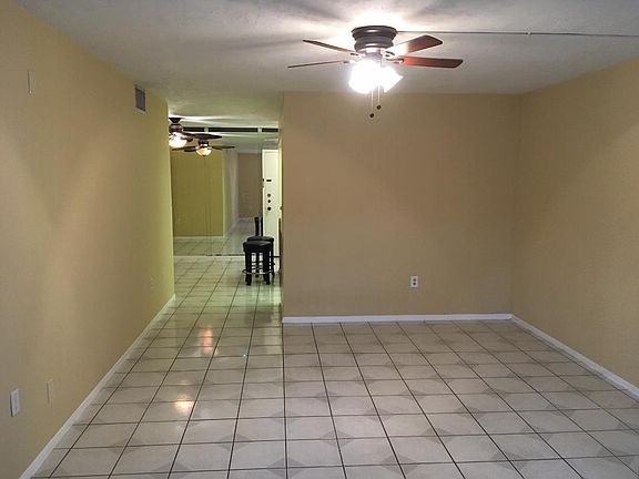 4th image of 7100 NW 17th St APT 120