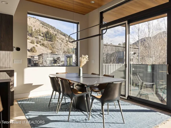 855 Wheatleigh Way, Jackson, WY 83001