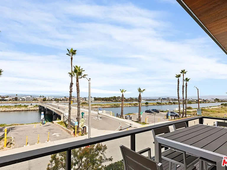 6209 Pacific Ave #201 — Photo 27