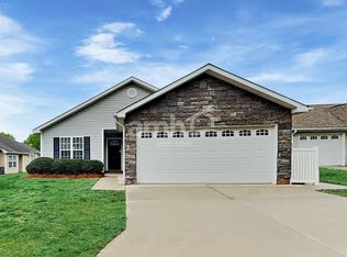 154 Charlotte Ct, Winston Salem, NC 27103