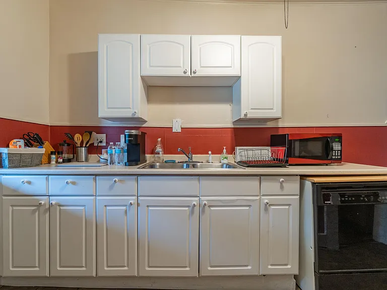 172 Church St #2 — Photo 16