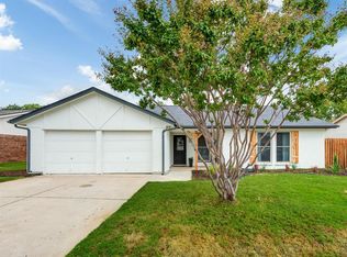 6457 Highview Ter, Watauga, TX 76148