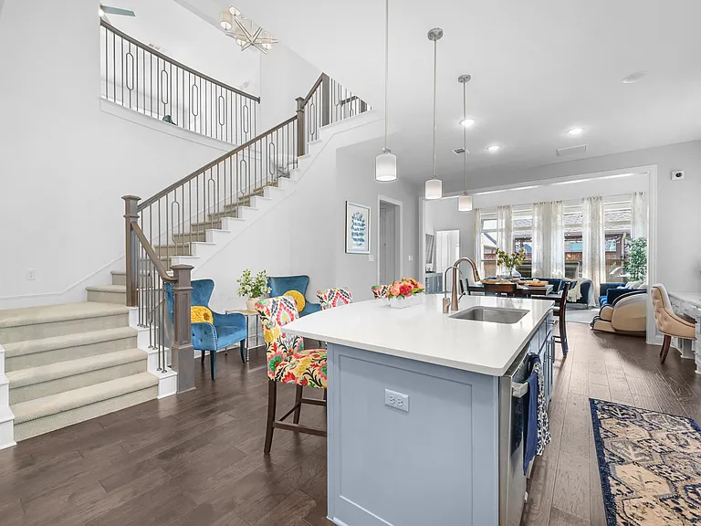 731 Drummond Dr — Photo 11