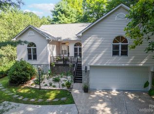 15 Autumn Glen Ct, Brevard, NC 28712
