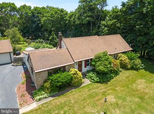 161 W Sandy Ridge Rd, Doylestown, PA 18901