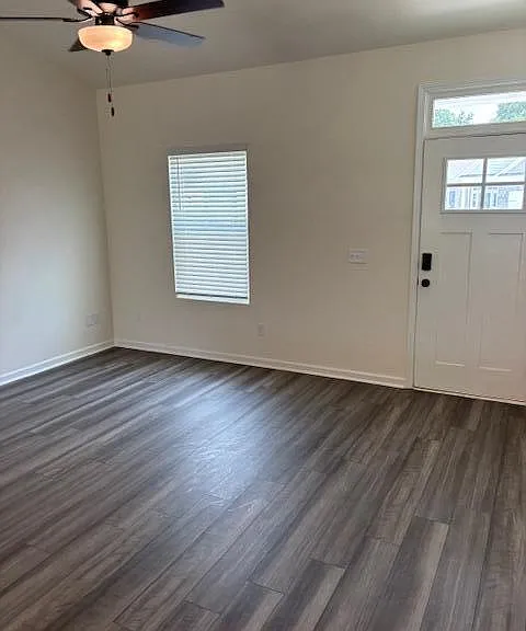 320 Acorn St — Photo 8
