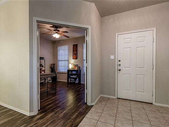 4th image of 10429 Bradshaw Dr