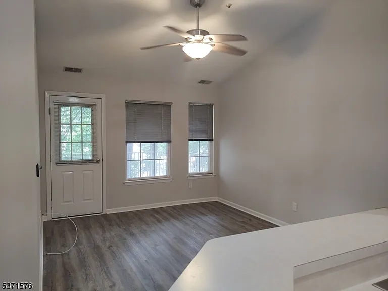 5912 Tudor Dr — Photo 8