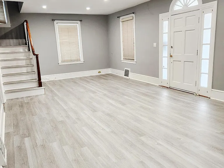 80 E Main St — Photo 5