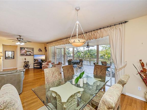 5th image of 760 Waterford DR #203