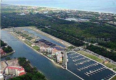2nd image of 102 Yacht Harbor Dr Unit 261
