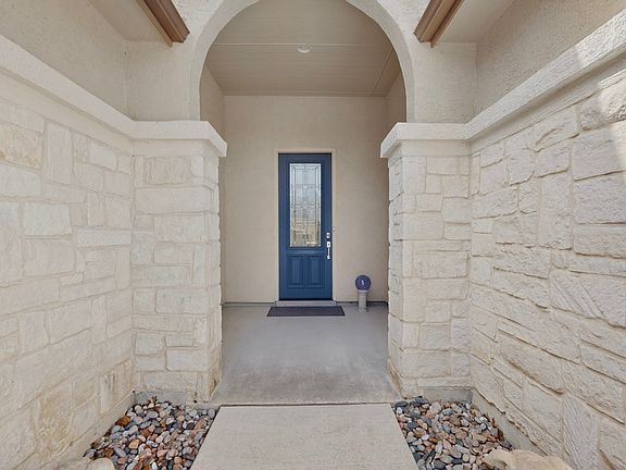 4th image of 9801 Lindenwood Trl