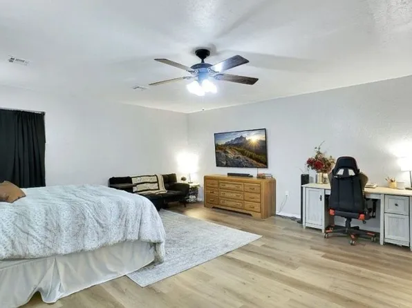 1019 E Lincoln St, Sentinel, OK 73664