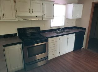 31 Alan Parker Cir, Spring Lake, NC 28390