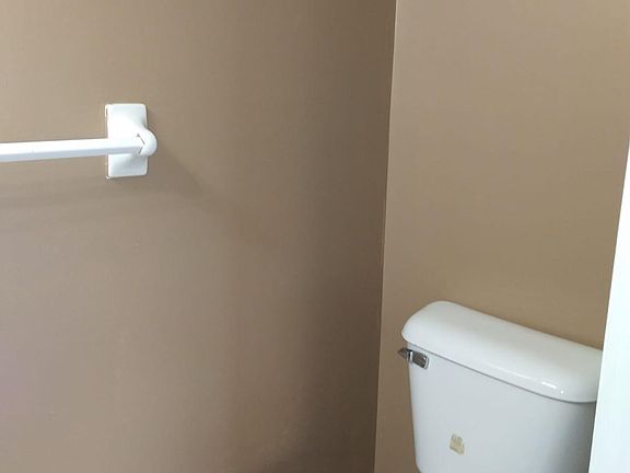 2nd image of 2162 Lincoln Ave