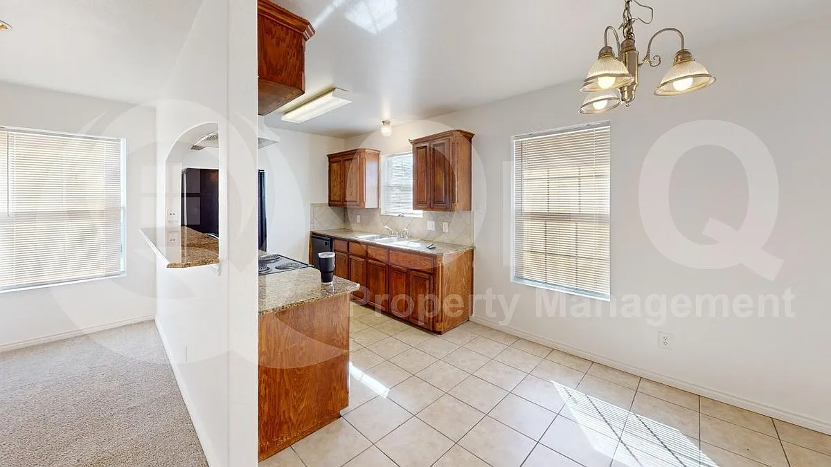 3 bed, 2.0 bath, 1542 sqft, $1,799 — Photo 4