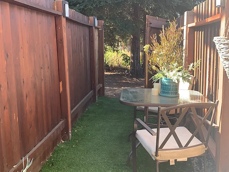 Geraldine Dr — Photo 2
