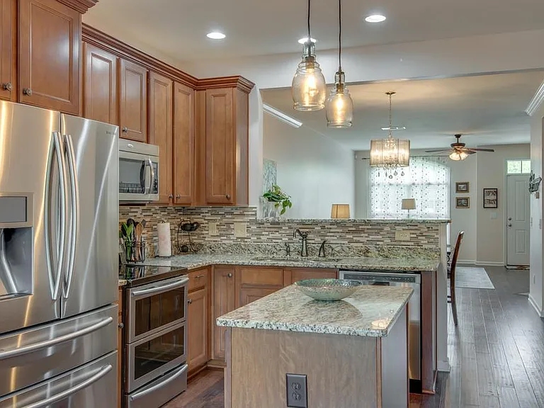 2022 Traemoor Village Dr — Photo 10