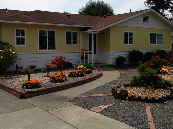 1230 Hearn Ave, Santa Rosa, CA 95407