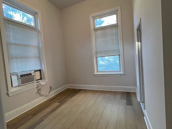 3rd image of 1203 Spruce St Floor 3