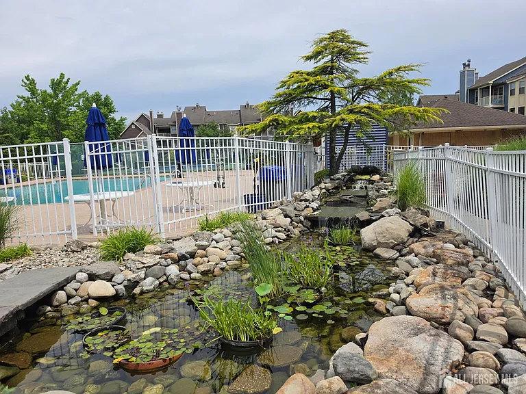 268 Crosspointe Dr — Photo 15