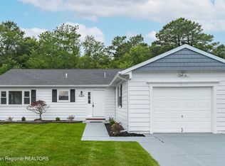 59 Santiago Ct, Toms River, NJ 08757