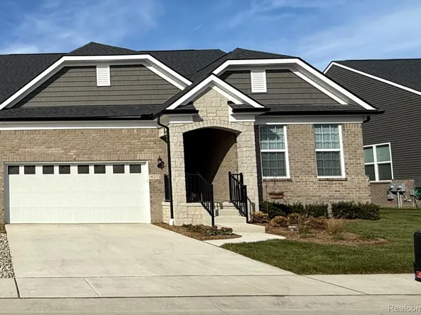 55733 Oak Pointe Dr, Shelby Township, MI 48315