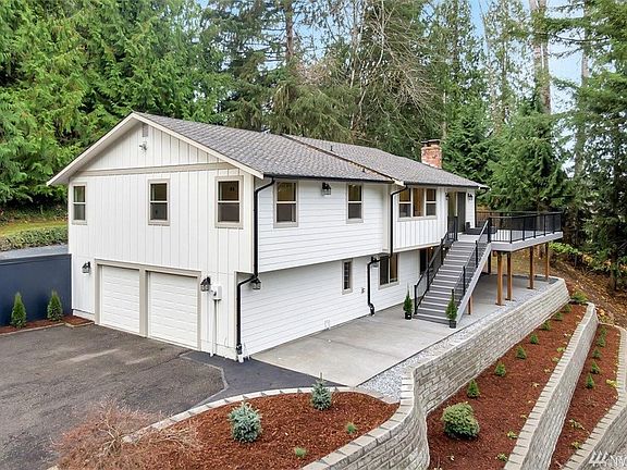 3rd image of 2808 41st St SE