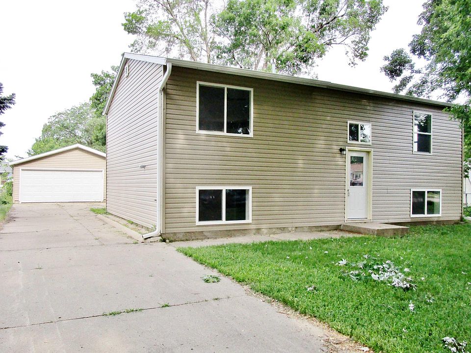 1st image of 1109 F St