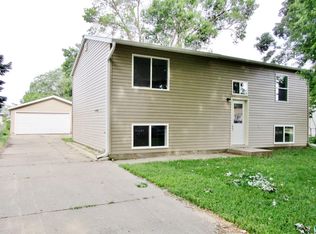 1109 F St, South Sioux City, NE 68776