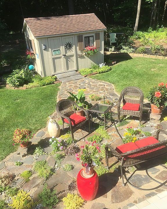 Beautiful, peaceful backyard