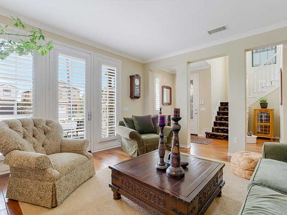 5th image of 4125 Harbour Island Ln