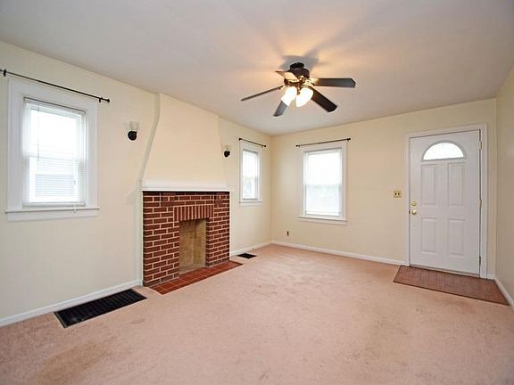 3rd image of 4118 Hoffman Ave