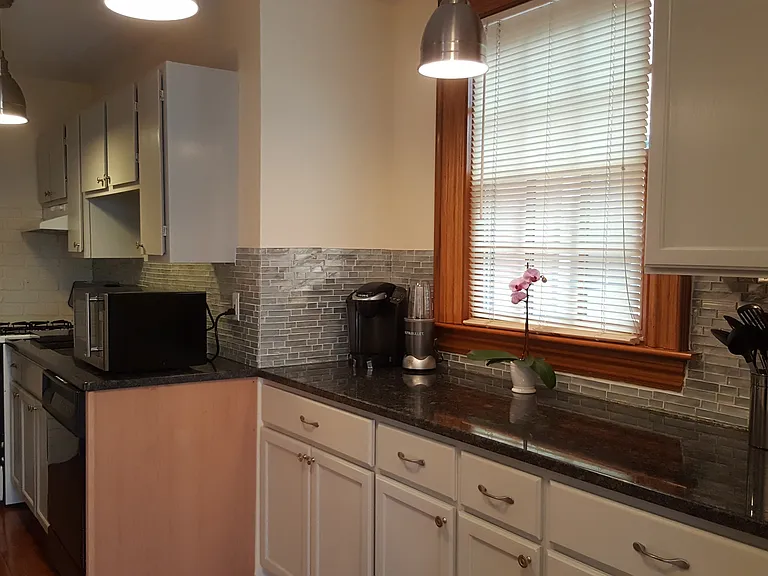 60 Cottage St #60 — Photo 3