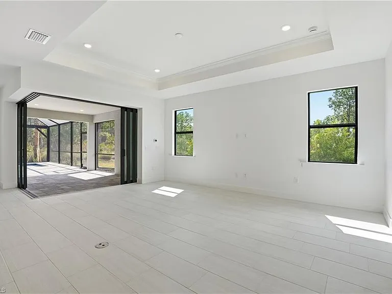 2148 Sequoia Ct — Photo 4