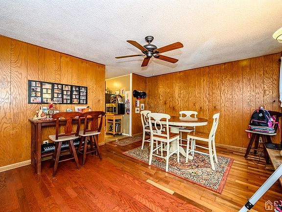 5th image of 148 Village Dr