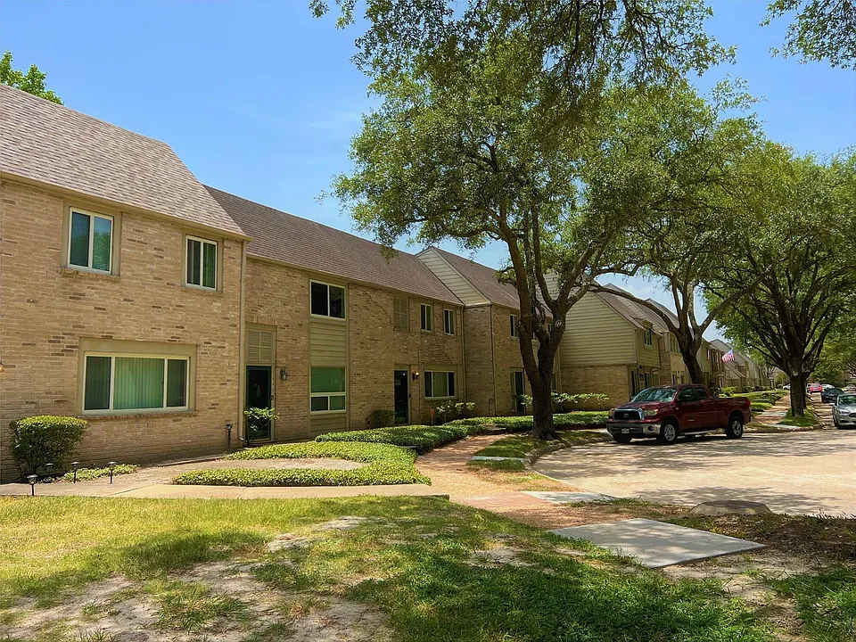 2130 Greenbriar Colony Dr #2130