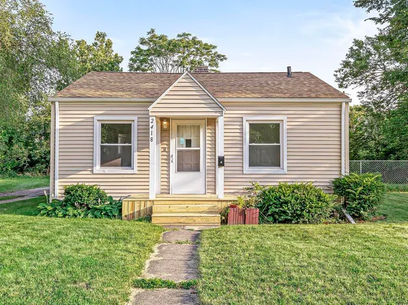 2418 Bertrand St, South Bend, IN 46628