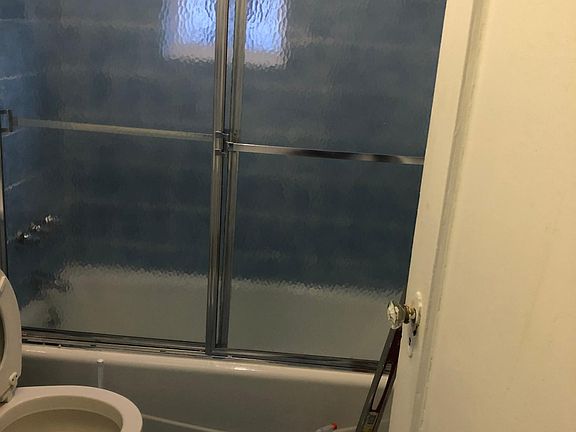 4th image of 2739 Ericsson St Floor 1