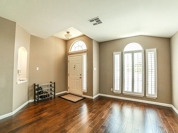 4th image of 14812 Mistletoe Heights Dr