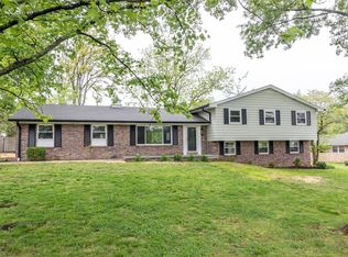 9911 Southwick Dr, Saint Louis, MO