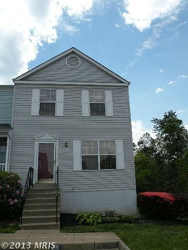 1st image of 211 Westminster Ln
